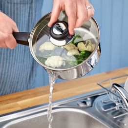 Judge Vista Saucepan with Lid 16cm alternative