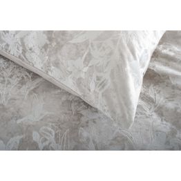 Chatsworth Crushed Velvet Duvet Set Natural alternative