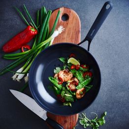 Green Pan Wok Ceramic Non-stick Smart Collection 28CM