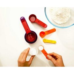Joseph Joseph Nest Measuring Cup Set 8pc 40019 alternative