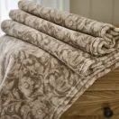 Deyongs Cozy Comforts William Throw 130 x 170cm additional 2