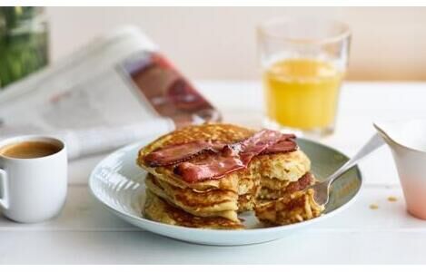 buttermilk pancakes with maple bacon
