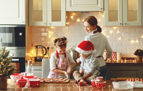 Happy,Funny,Family,Mother,And,Children,Bake,Christmas,Cookies