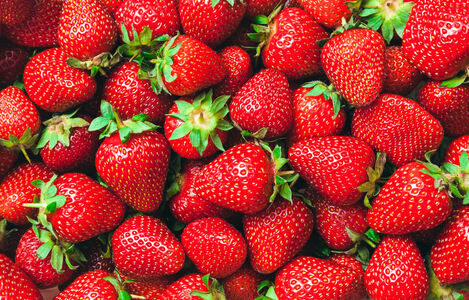A,Lot,Of,Ripe,Juicy,Strawberries,Background