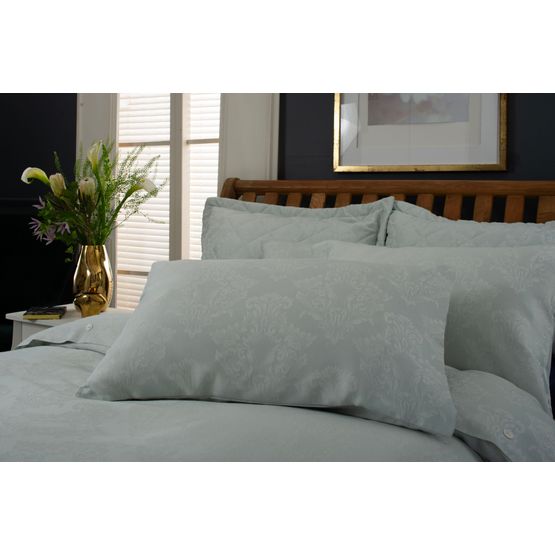 The Lyndon Company Versailles Silver/Ecru Duvet Cover Bedding Set