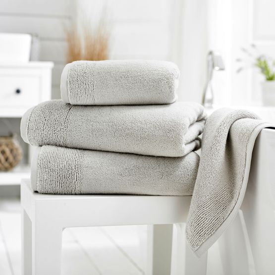 Deyongs Palazzo Luxury Zerotwist Cotton 800gsm Towels Silver