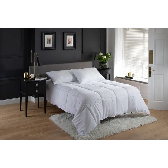 The Lyndon Company Superior Feels Like Down Duvet 10.5tog