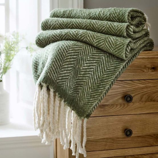The Lyndon Company Moorland 100% Pure Wool Throw