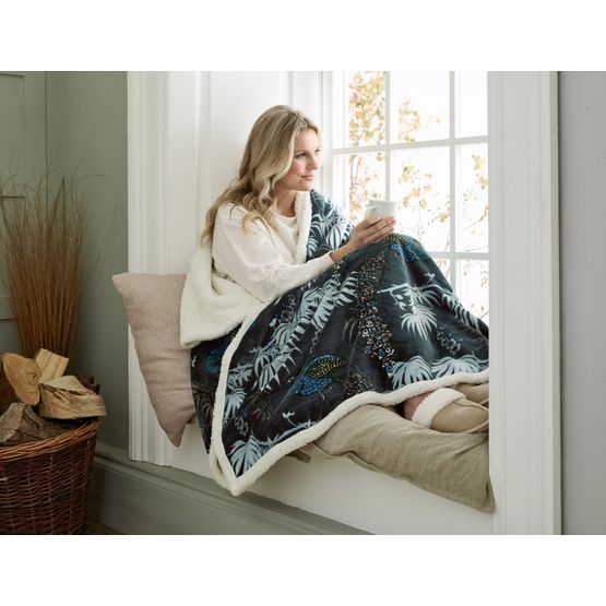 Deyongs Peacocks Teal Heated Throw 140x180cm