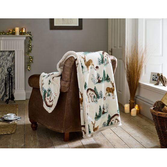 Deyongs Winter Deers Cream Fleece Throw 140x180cm