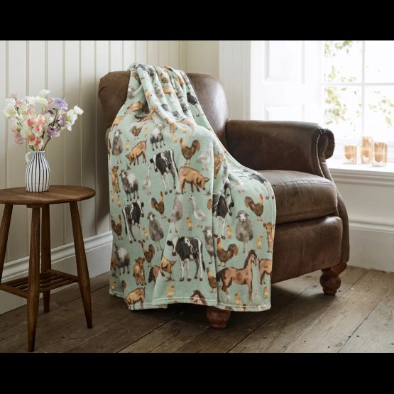 Deyongs Cozy Comforts Farmyard Throw 130 x 170cm