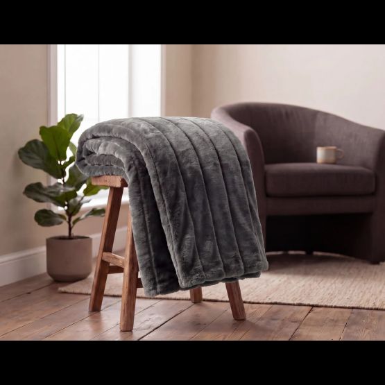 Deyongs Hockley Faux Fur Throw Grey 130x150cm