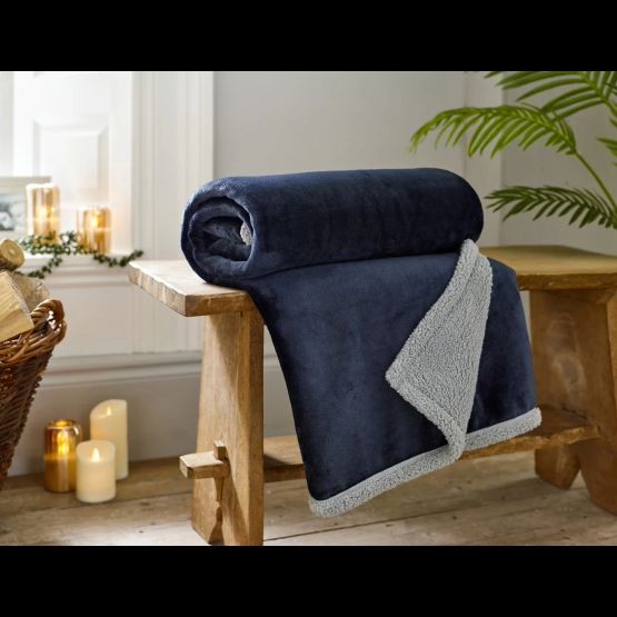Deyongs Hazelwood Throw 150x200cm Navy
